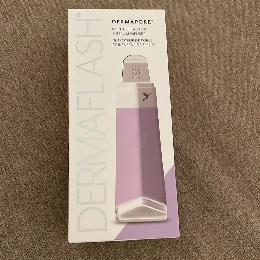 DERMAFLASH Dermapore Pore Extractor & Serum Infuser - Purple